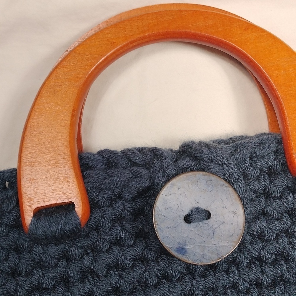 Handcrafted Blue Knit purse - Picture 3 of 7